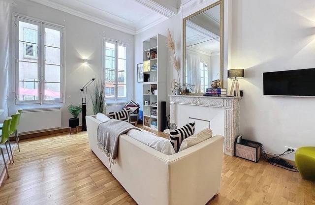 "DesignLoftSophia" vacation apartment in the historic old town of Grasse