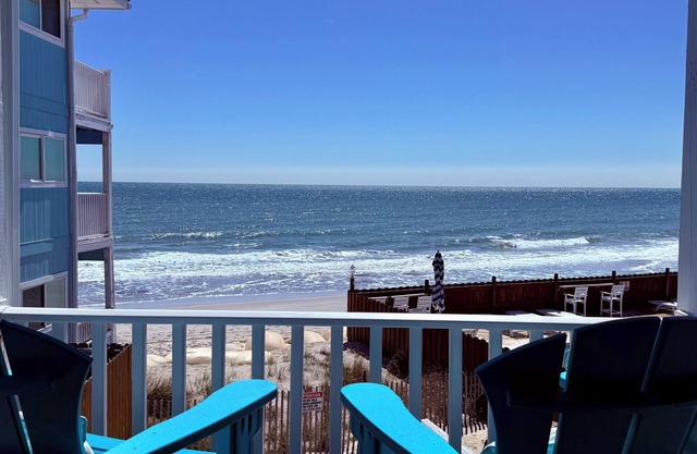 “Destiny”! Oceanfront Condo w/pool. The Riggings E-2