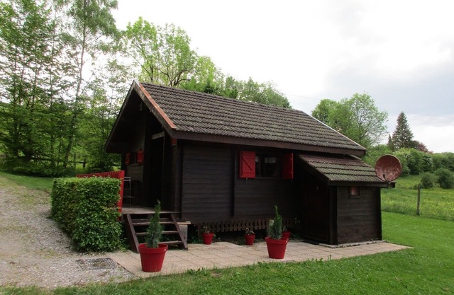 Detached chalet built on 1 hectare in the countryside in a village in Jura