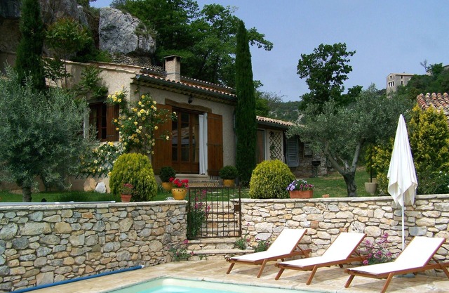 Detached Provencal house with private pool and SPA!