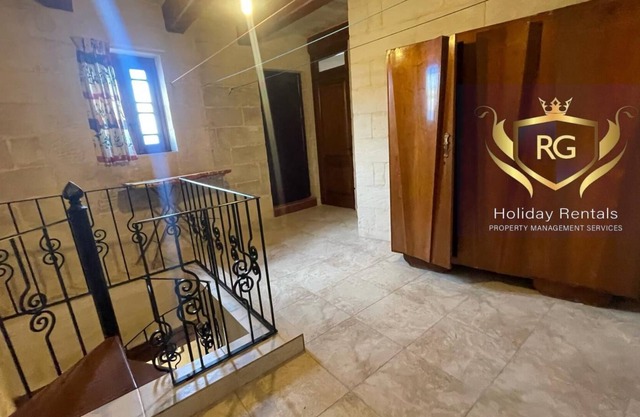 DGL1052 - Renovated, house of character with traditional features,
