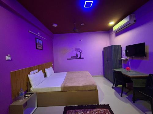 Dhanalakshmi Guests House