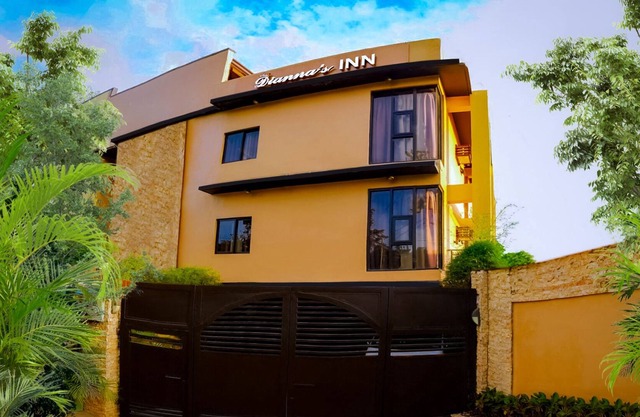 DIANNA'S INN