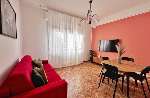 Dimora Pasolini , Charming 2-bedroom apartment with WiFi, AC in serene RA