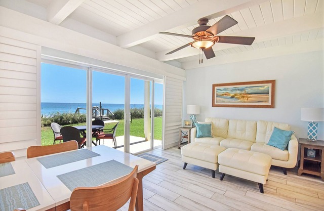 Direct Ocean-Front Luxury Town-home - Unobstructed Views