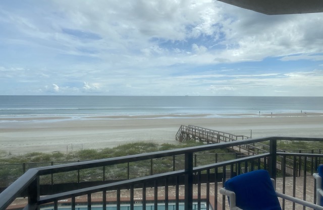 Direct Oceanfront Oasis located on No Drive Beach - Extended stay discounts!
