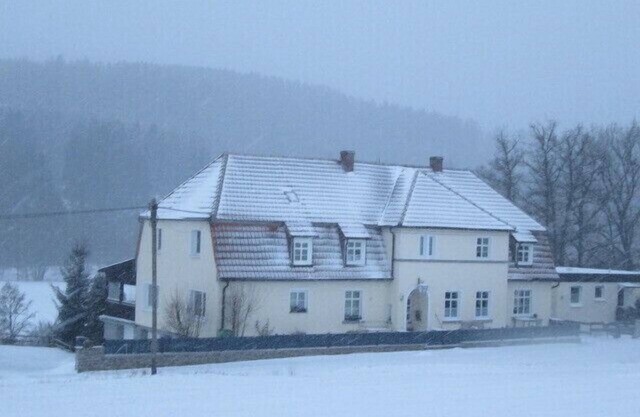 * Directly on the river with a mountain view in the ROTHAARGEBIRGE in the SAUERLAND near WINTERBERG*.