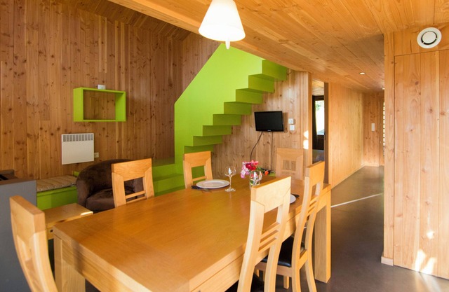 Discover Camping Le Lac des Sapins, a charming address in the heart of nature.