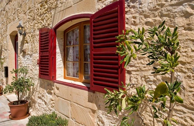 Discover Tranquility: rustic elegance in this beautifully converted farmhouse.