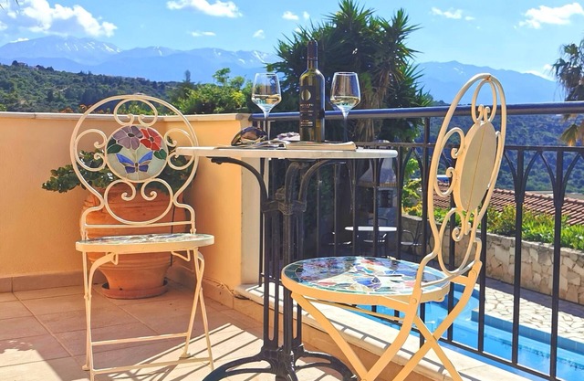 Discover Villa Koumos in Gavalochori, Crete: Luxury, Views, and Relaxation!