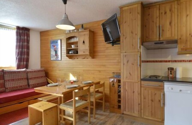 DIVISIBLE APARTMENT - PLAGNE BELLECOTE - AT THE FOOT OF THE SLOPES - SOUTH-WEST EXPOSURE