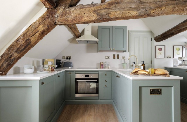 Dog Friendly Apartment - The Miller's Snug at Cowley House