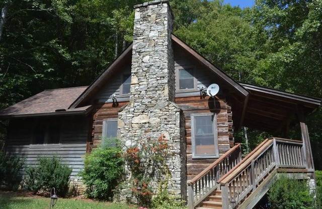 Dogwood at Falling Waters