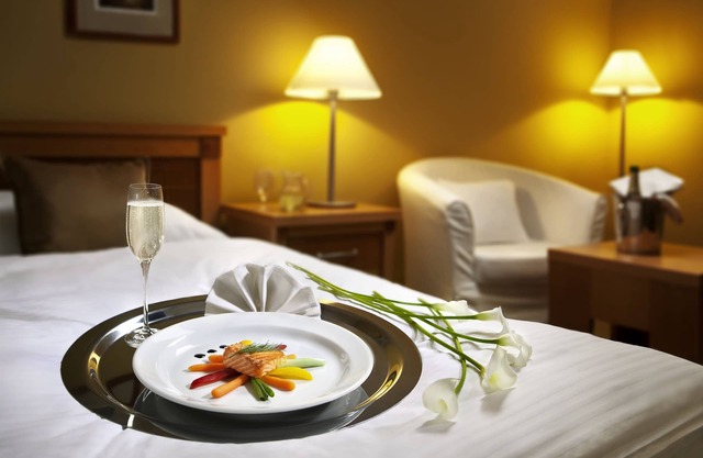 Dolce Villa Hotel