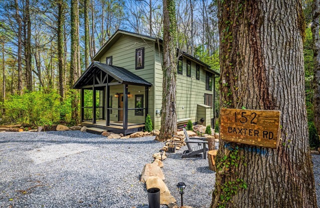 Dollys Retreat & The Greenhouse - 450ft to trails