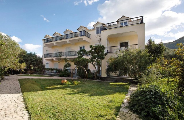 Dolphin Apartment Sea View 9