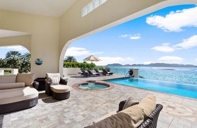 Dolphin At Anguillitta: Book Fall & Holiday Now And Get 10% Off!