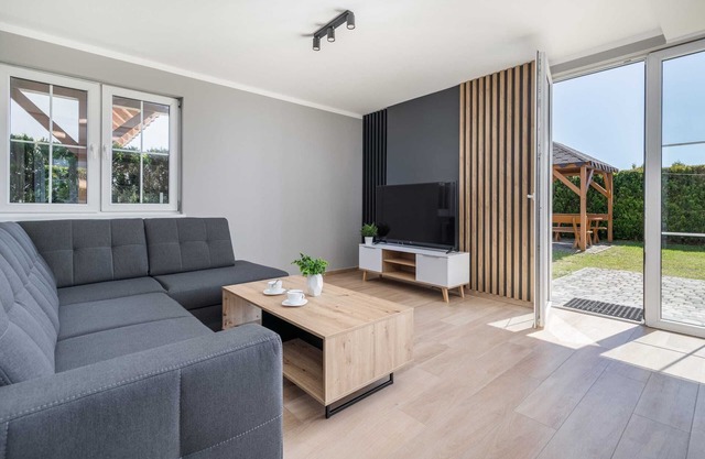Dom Alva Zastań | Three Bedroom House | Bathtub