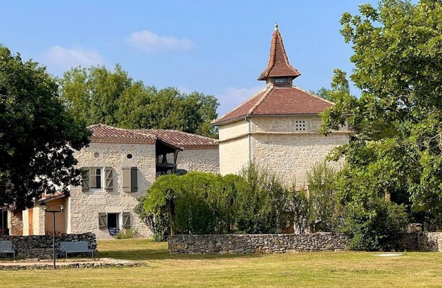 Domaine de fangal 4* - 10p - dovecote+house, air-conditioned, private 25 m pool