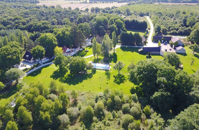 DOMAINE DE LA CAILLARDIERE - HOUSES OF THE ETANG ET SEQUOIAS