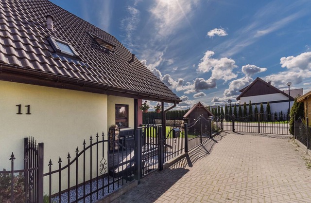Domek na Zacisznej. Year-round, fenced vacation home by the sea in Poland