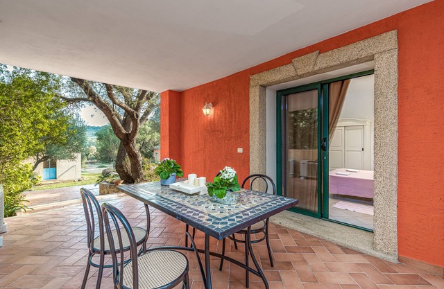 Domos Pintadas Apt. 3 Porto Rotond, Rudalza, Italy