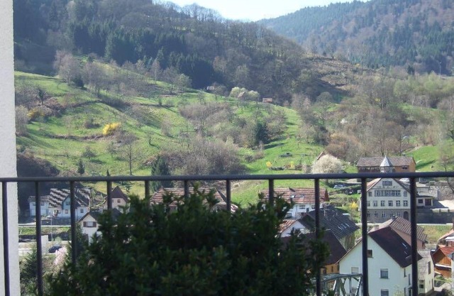 Doppelzimmer klein mit eigener Dusche/WC auf der Etage