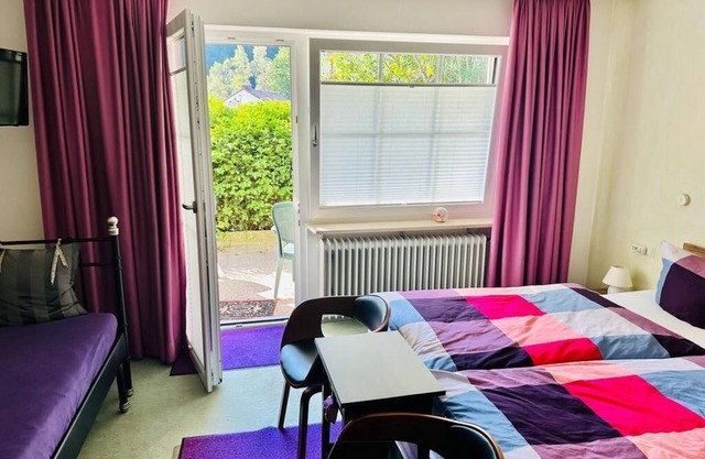 Doppelzimmer mit Balkon