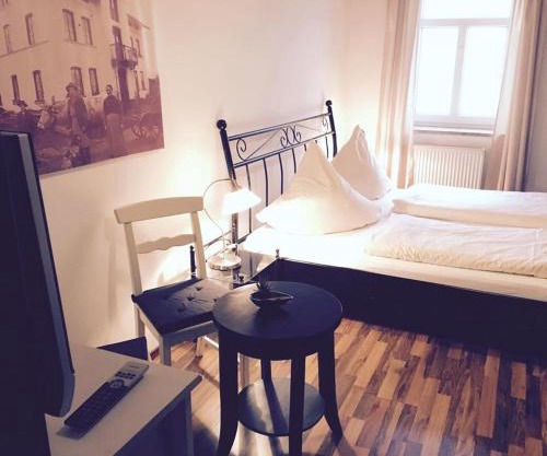 Dorfschänke DEGGENDORF Hotel & Apartmenthaus