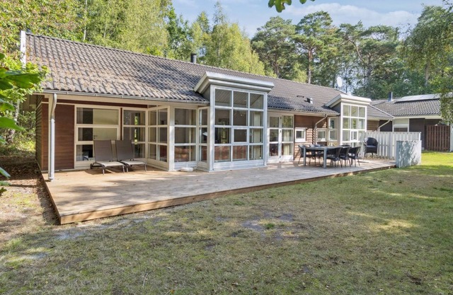 "Dorit" - 600m from the sea by Interhome