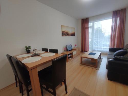 Double Cherry Apartment