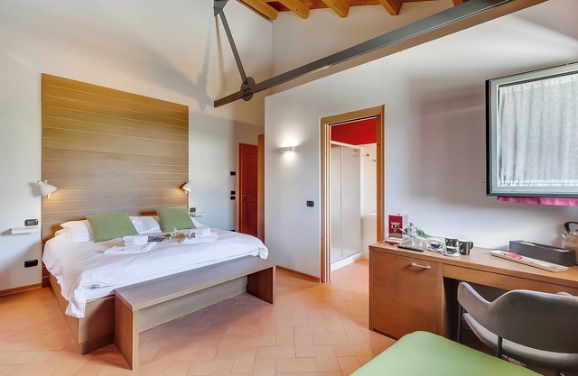 Double Deluxe Flute - Almavite, Desenzano Del Garda, Italy