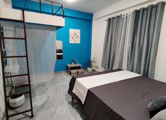 Double Deluxe with bunk, central zone