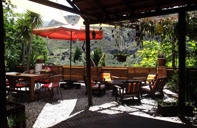 Double Ensuite Room in a Cosy Guesthouse in a Small Village