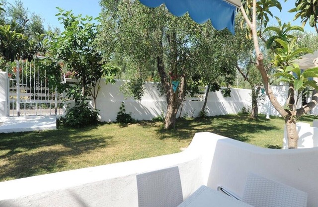 Double or family room a few steps from the sea