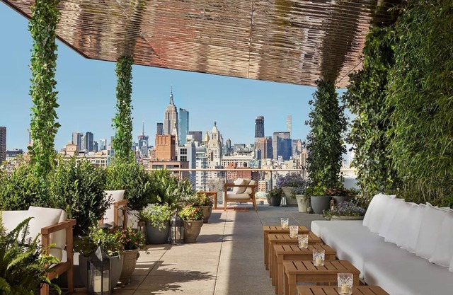 Double Park View, Public - NY, Chic Atmosphere, Artspace, Steps from Central Park