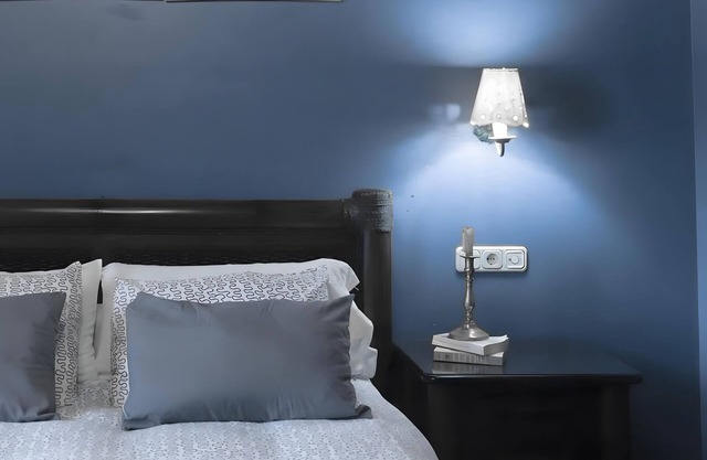 'Double Room 2' with Mountain Views, Private Garden and Wi-Fi