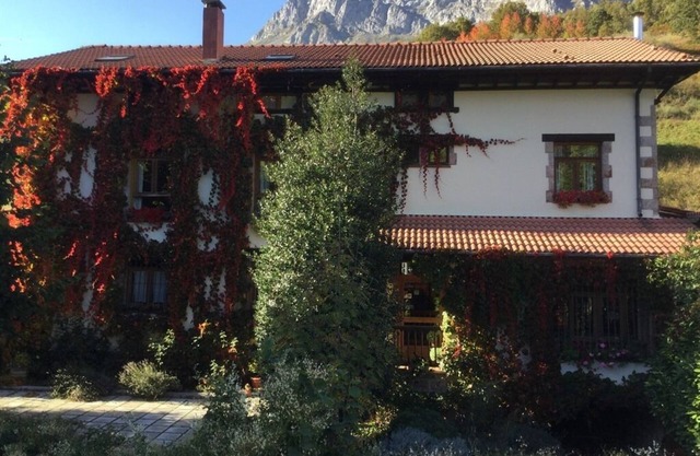 Double room 2 beds.Ruta del Cares.Picos de Europa