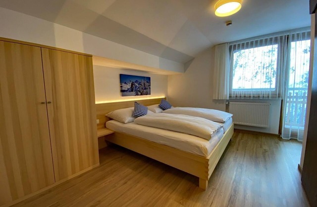 Double room with balcony - Hotel Garni Enzian