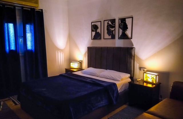 Double Room with Balcony Pyramids View