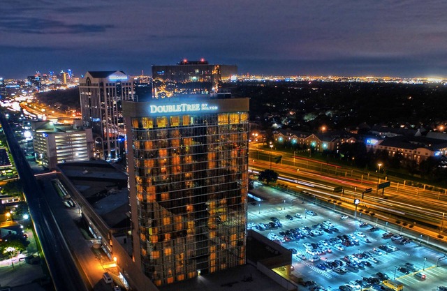 DoubleTree by Hilton Dallas - Campbell Centre