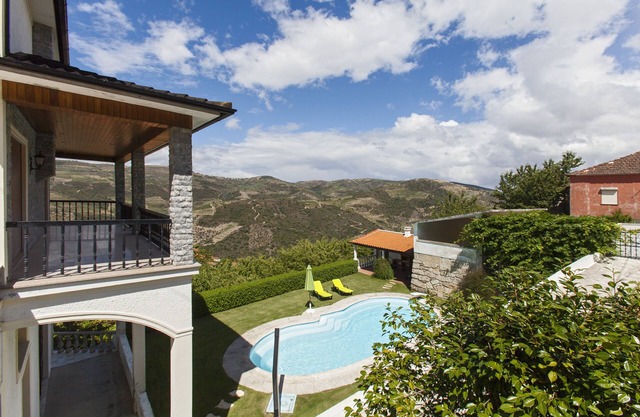 Douro House Loft - Casa com Piscina