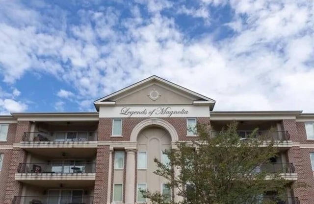 Downtown Auburn 2BR/2.5BA Condo across from campus