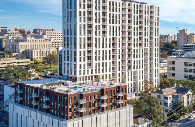 Downtown Austin Resort Studio Presidential