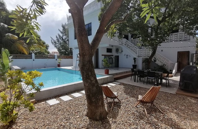 Downtown Dangriga! North American style and comfort with pool. Everything nearby