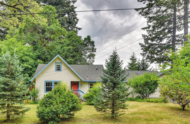 Downtown Home w/Patio - Walk to Shops & Dining!