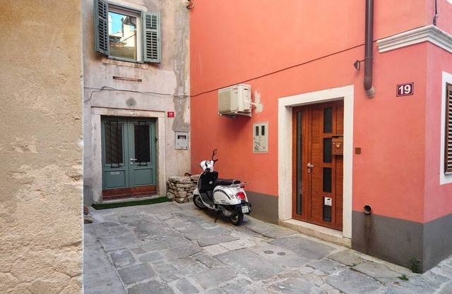 Downtown Izola Modern and Classy Apartments - One Bedroom Apartment with Balcony