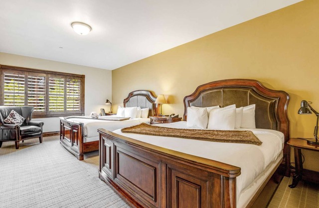 Downtown Jackson - Double King Suite