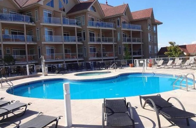 Downtown Kelowna 2 Bdrm 2 Bath Waterfront Condo