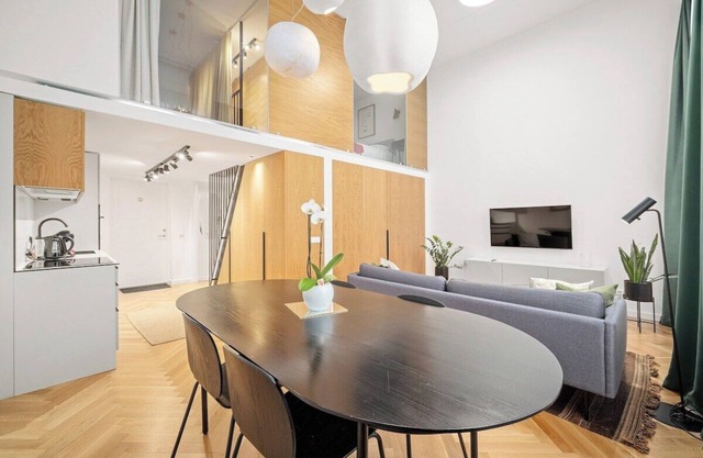 Downtown Ministry 2 bed cozy loft in city centre